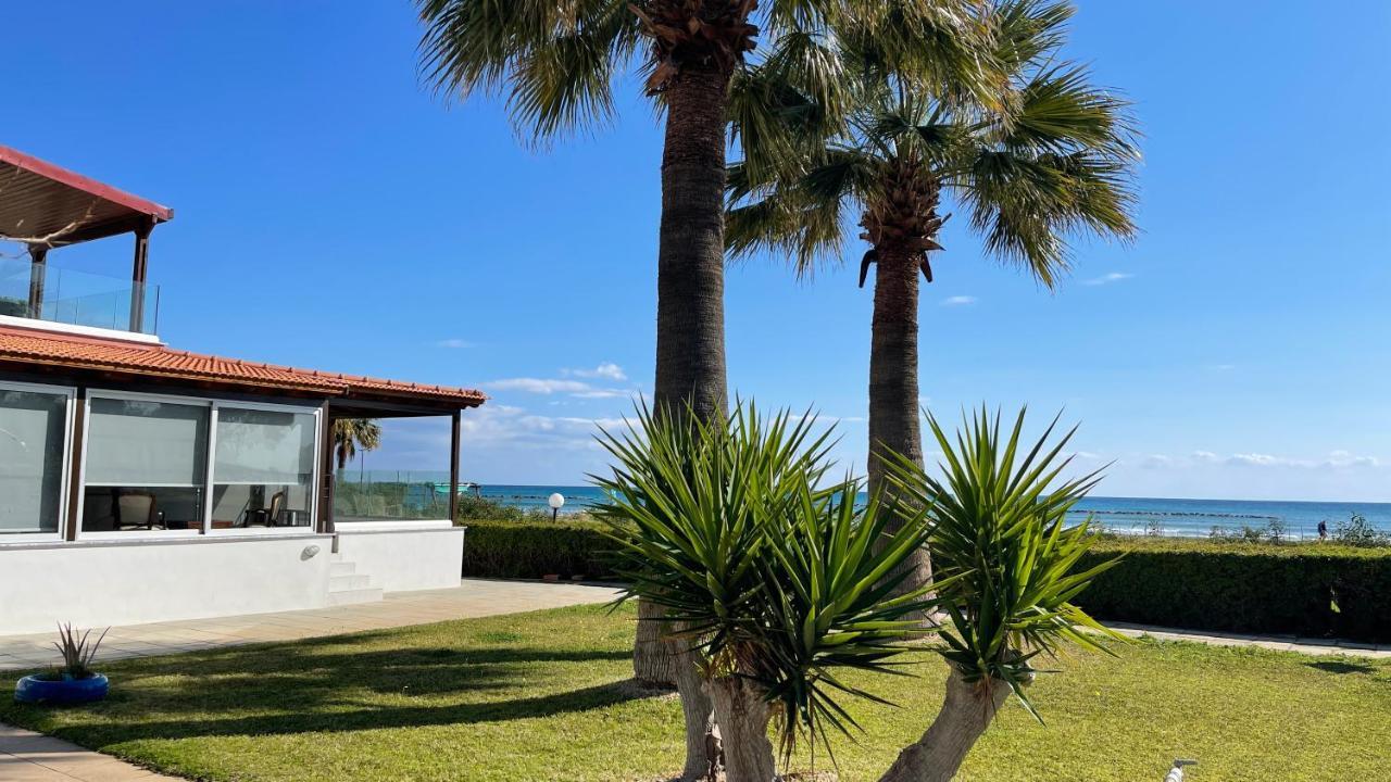 Beachfront Villa - Dasaki Larnaca Exterior foto